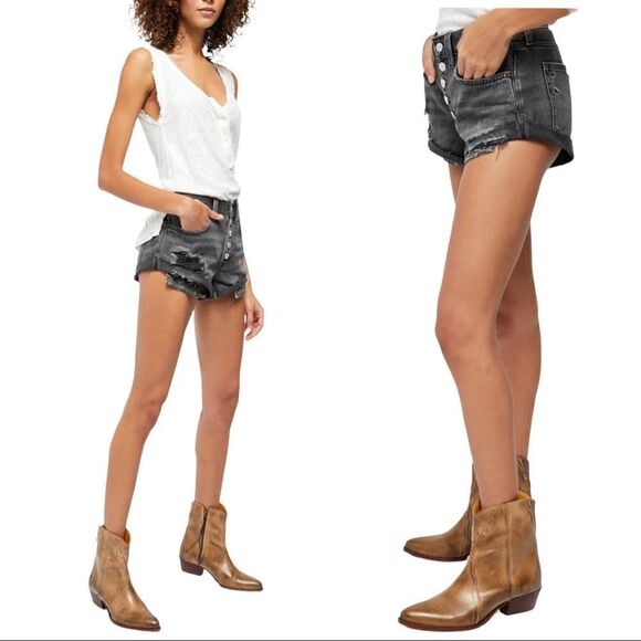 FREE PEOPLE denim black shorts 27 - Picture 4 of 12